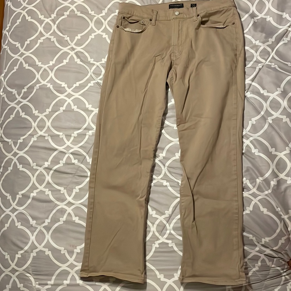 Men’s khaki lucky brand pants